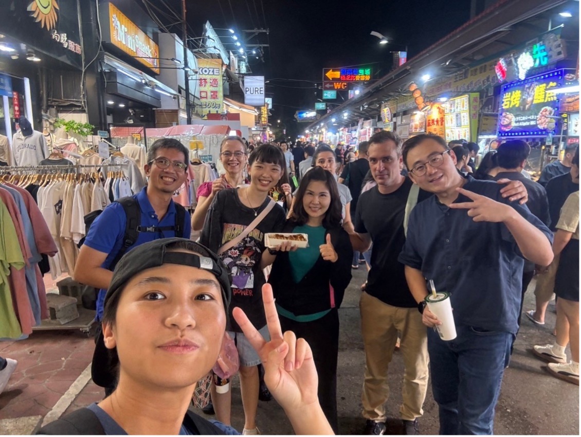 Group photo at Fengchia Night Market